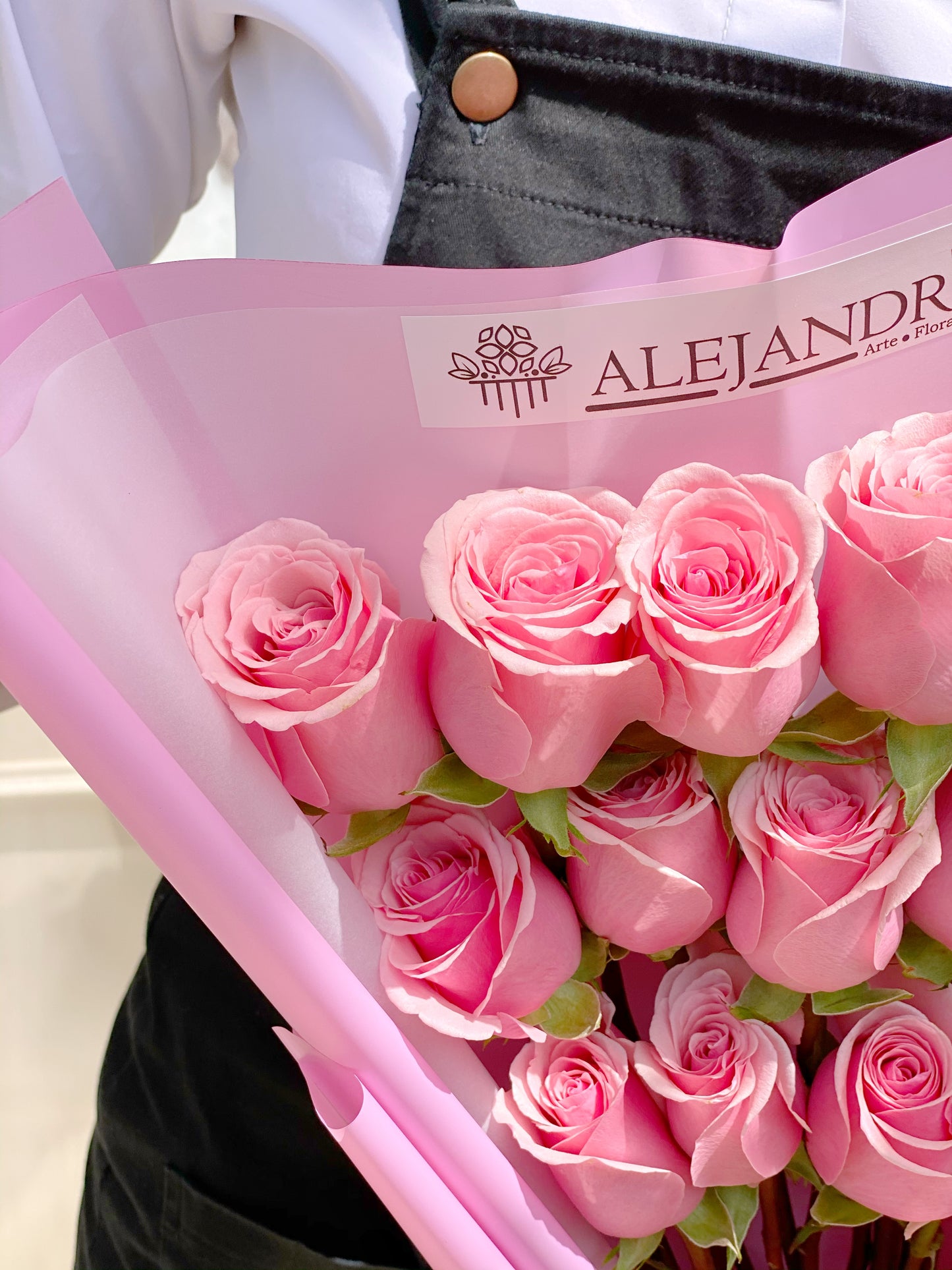 Ramo en papel "15 Pink Roses" - Alejandría Arte Floral