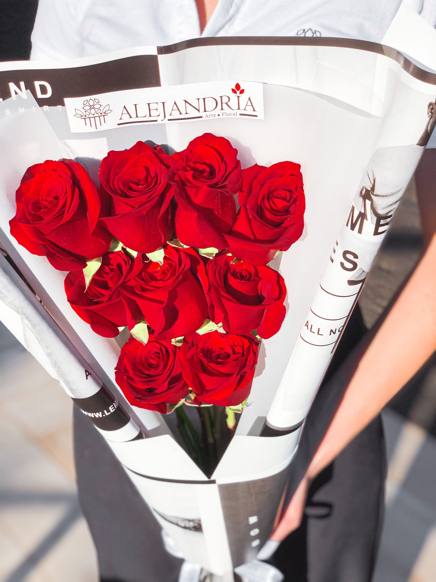 Ramo "Magazine" 9 Red Roses - Alejandría Arte Floral