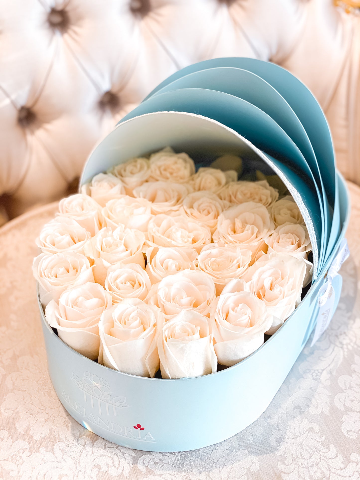Roses Savage Flower Babyseat "G" 💙 - Alejandría Arte Floral