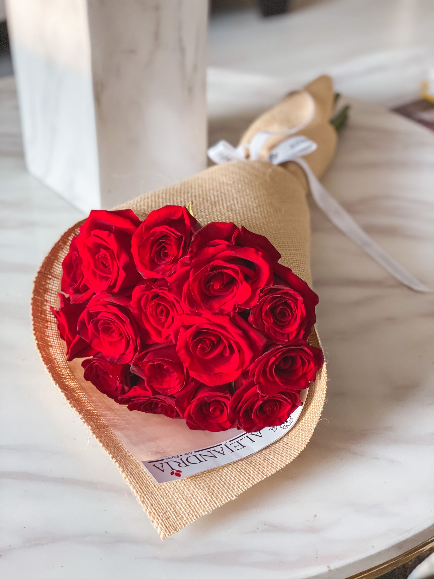 Ramo formato "Bouquet" 15 Red Roses - Alejandría Arte Floral