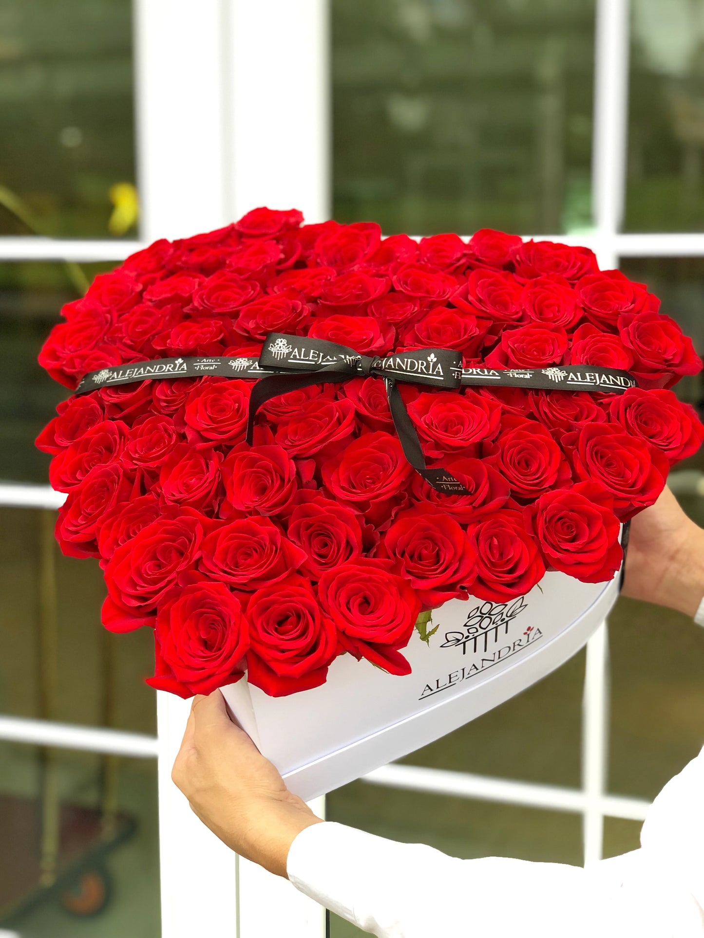 HeartBox "Pandora" Red Roses - Alejandría Arte Floral