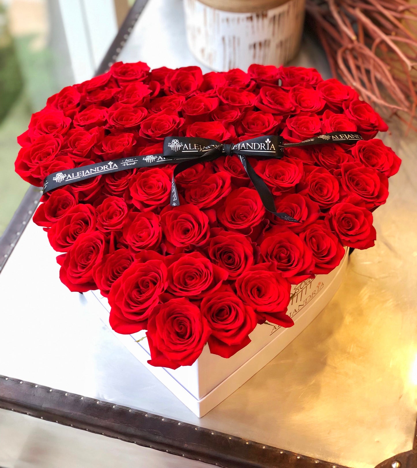 HeartBox "Pandora" Red Roses - Alejandría Arte Floral