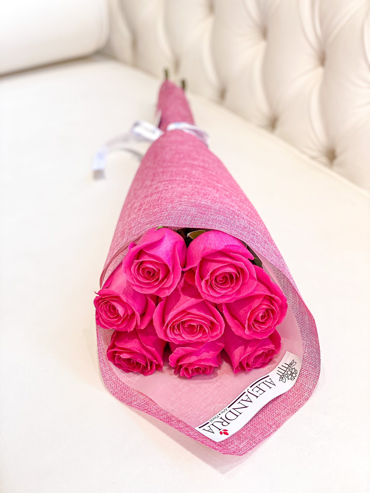 Ramo formato "Bouquet" 8 Pink Roses - Alejandría Arte Floral