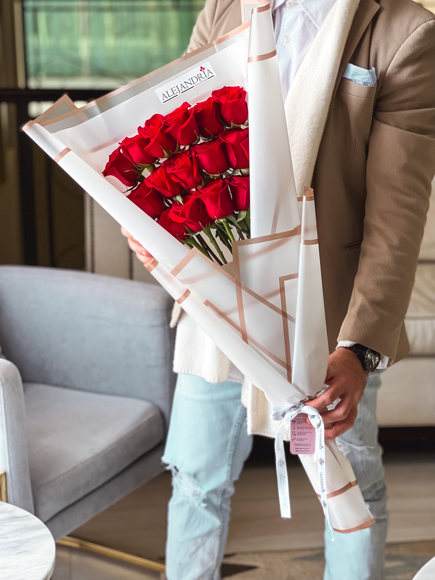 Ramo "Magazine" 15 Red Roses - Alejandría Arte Floral