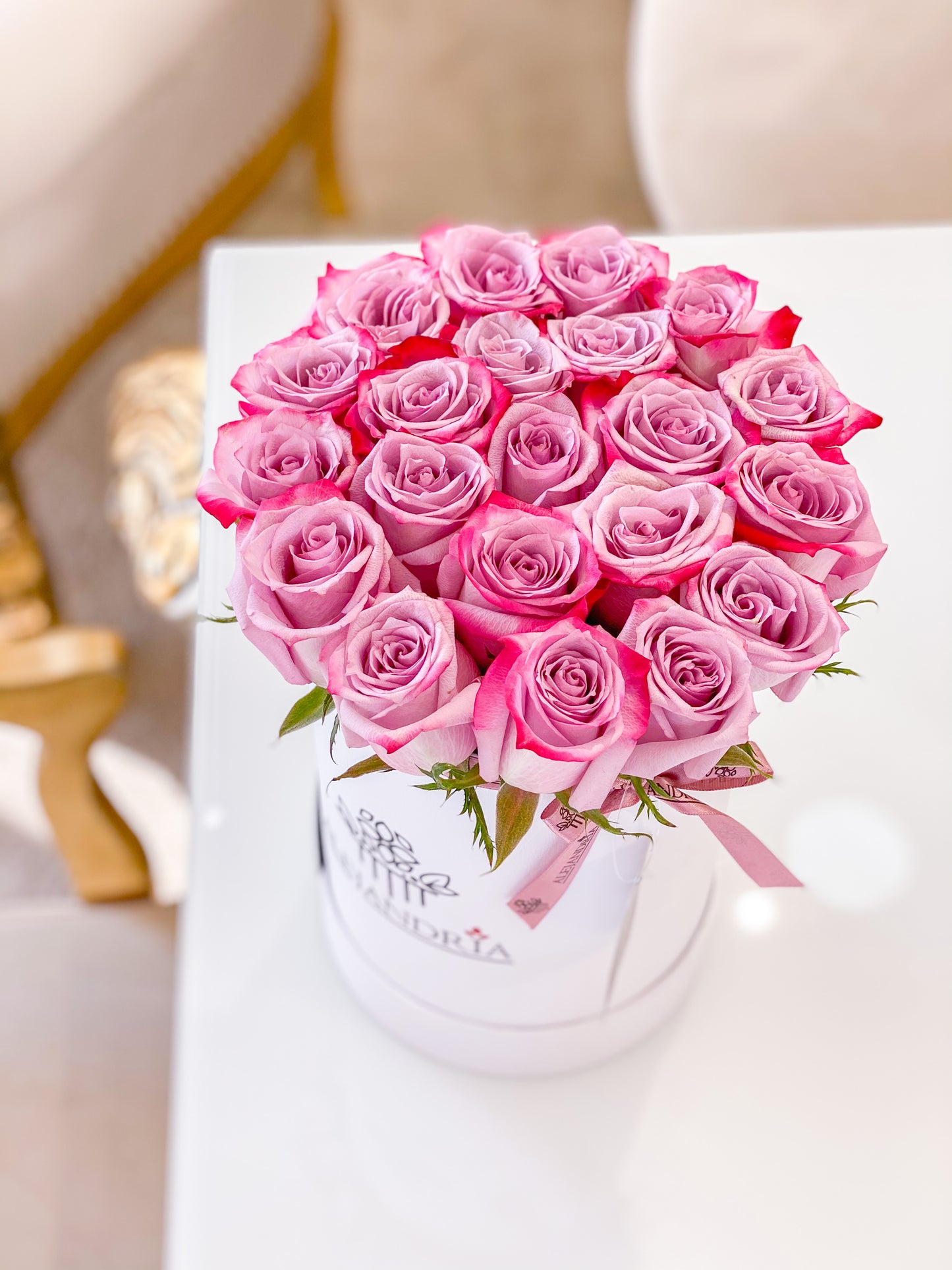Finest FlowerBox Pink Roses - Alejandría Arte Floral