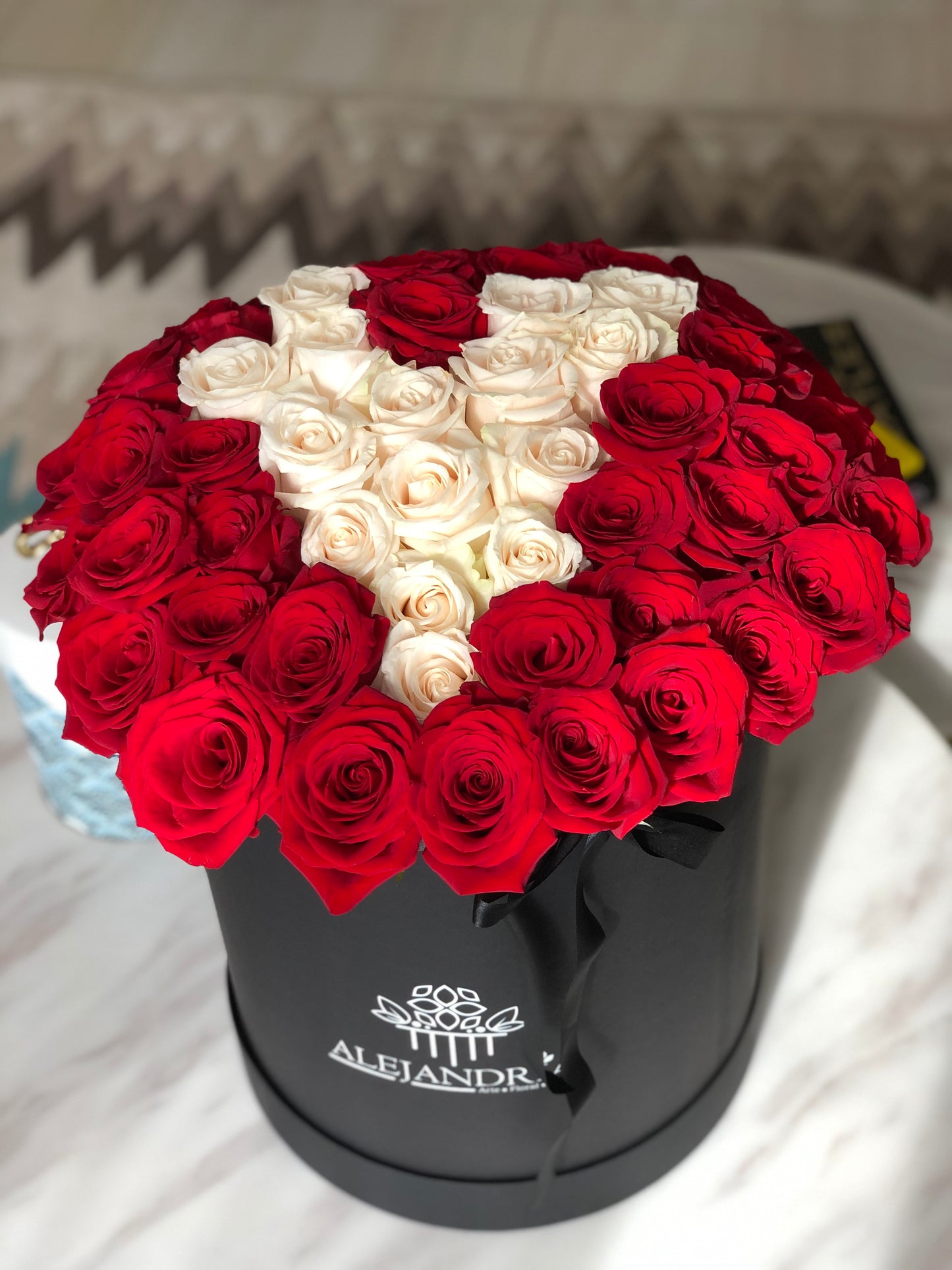 Imperial Red Roses FlowerBox - Alejandría Arte Floral