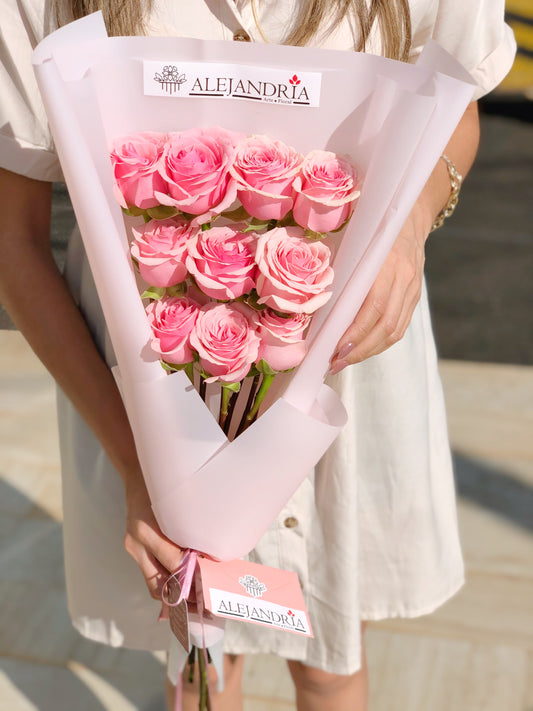 Ramo en papel "10 Pink Roses" - Alejandría Arte Floral 