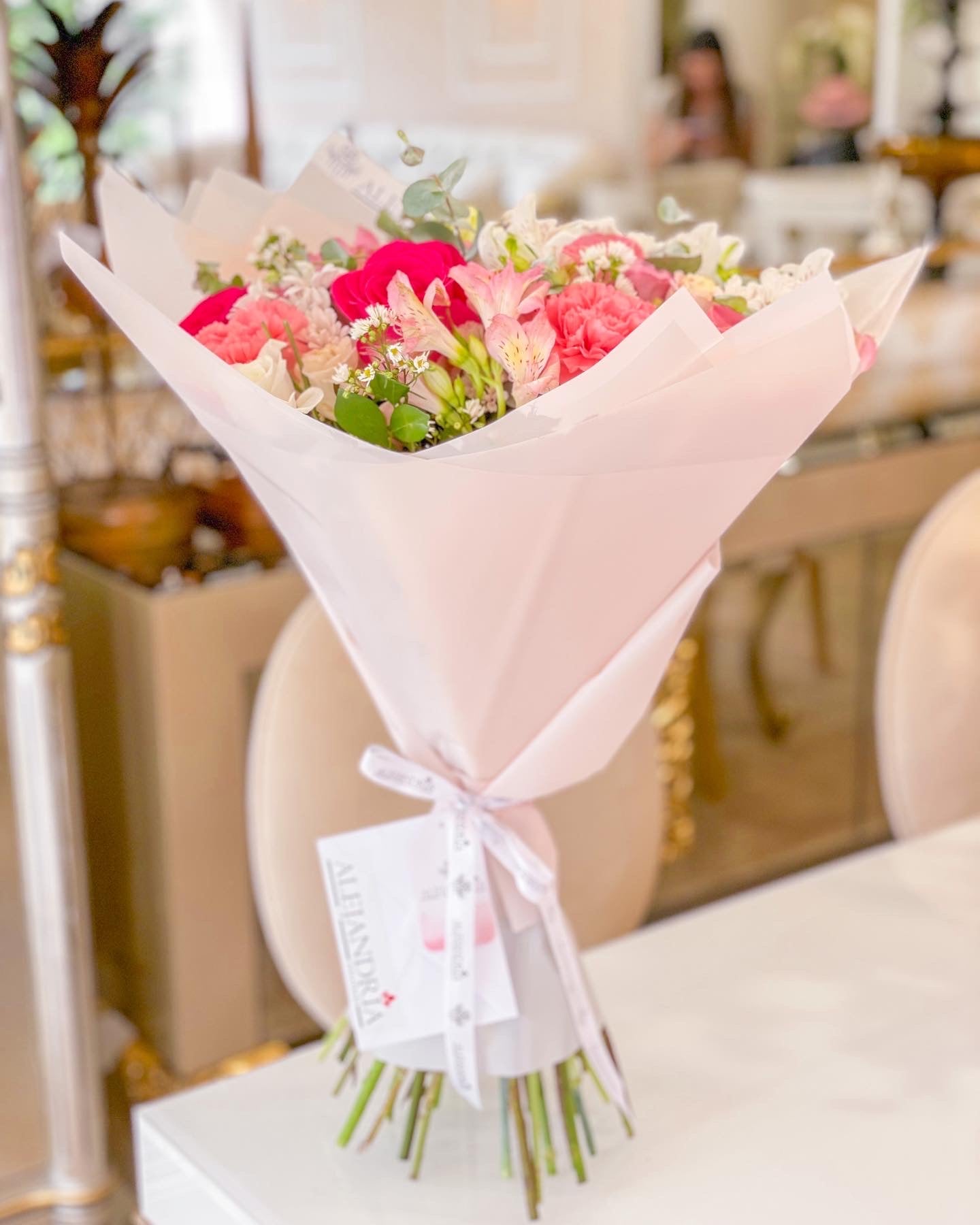 Ramo Pandora Savage Bouquet - Alejandría Arte Floral 