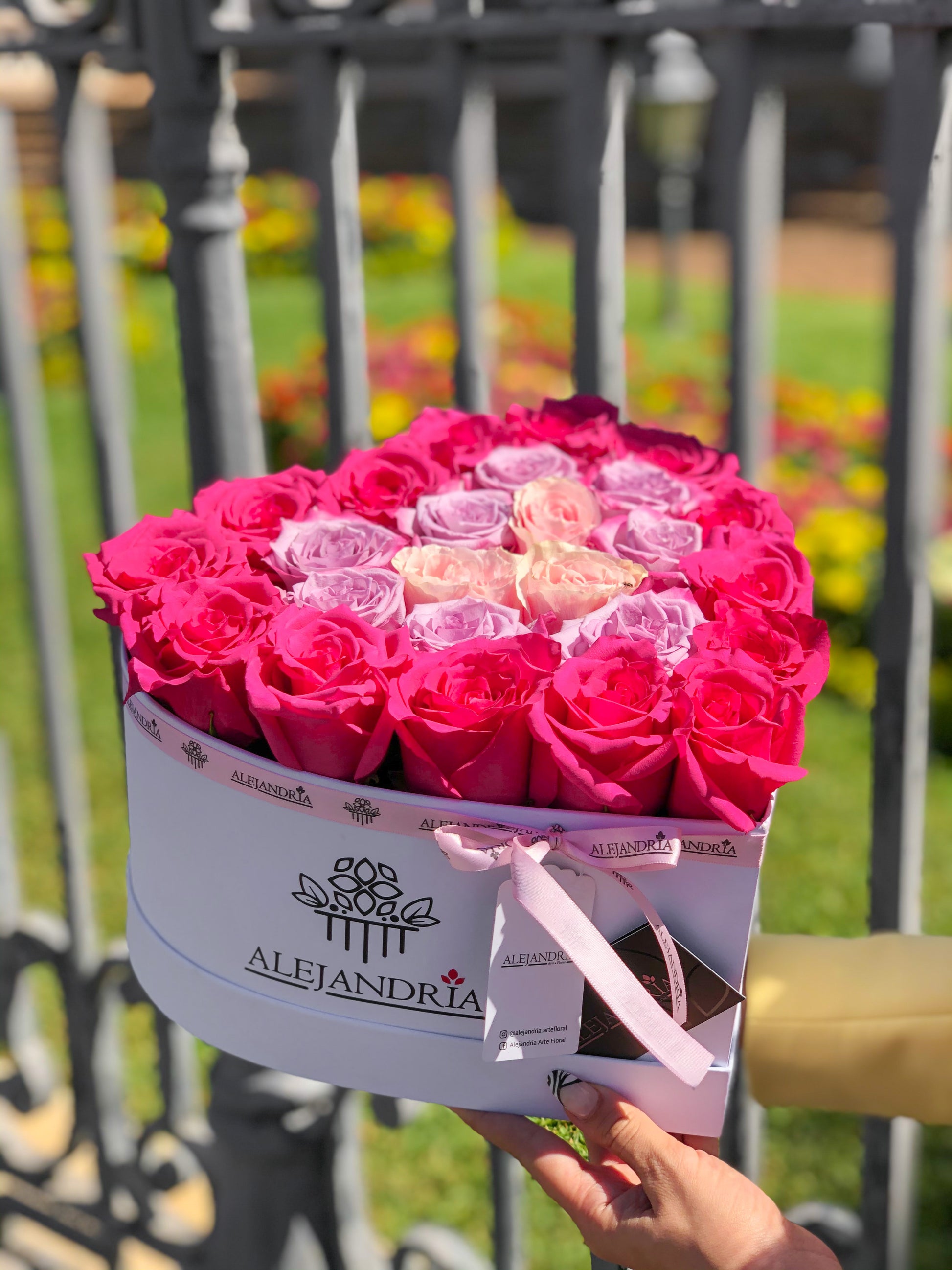 HeartBox "L`Amour" Pink Roses - Alejandría Arte Floral 