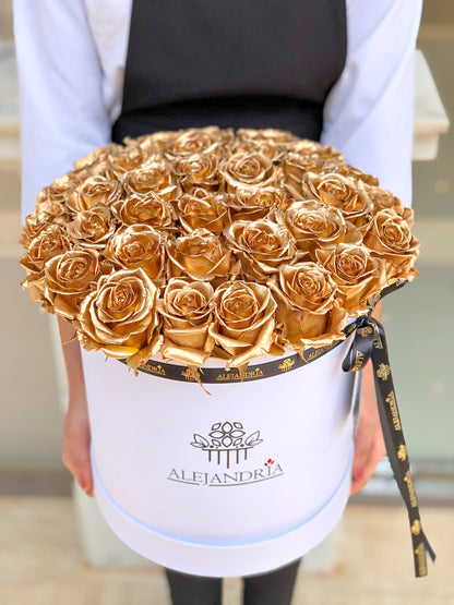 FlowerBox 35 Golden Roses - Alejandría Arte Floral 